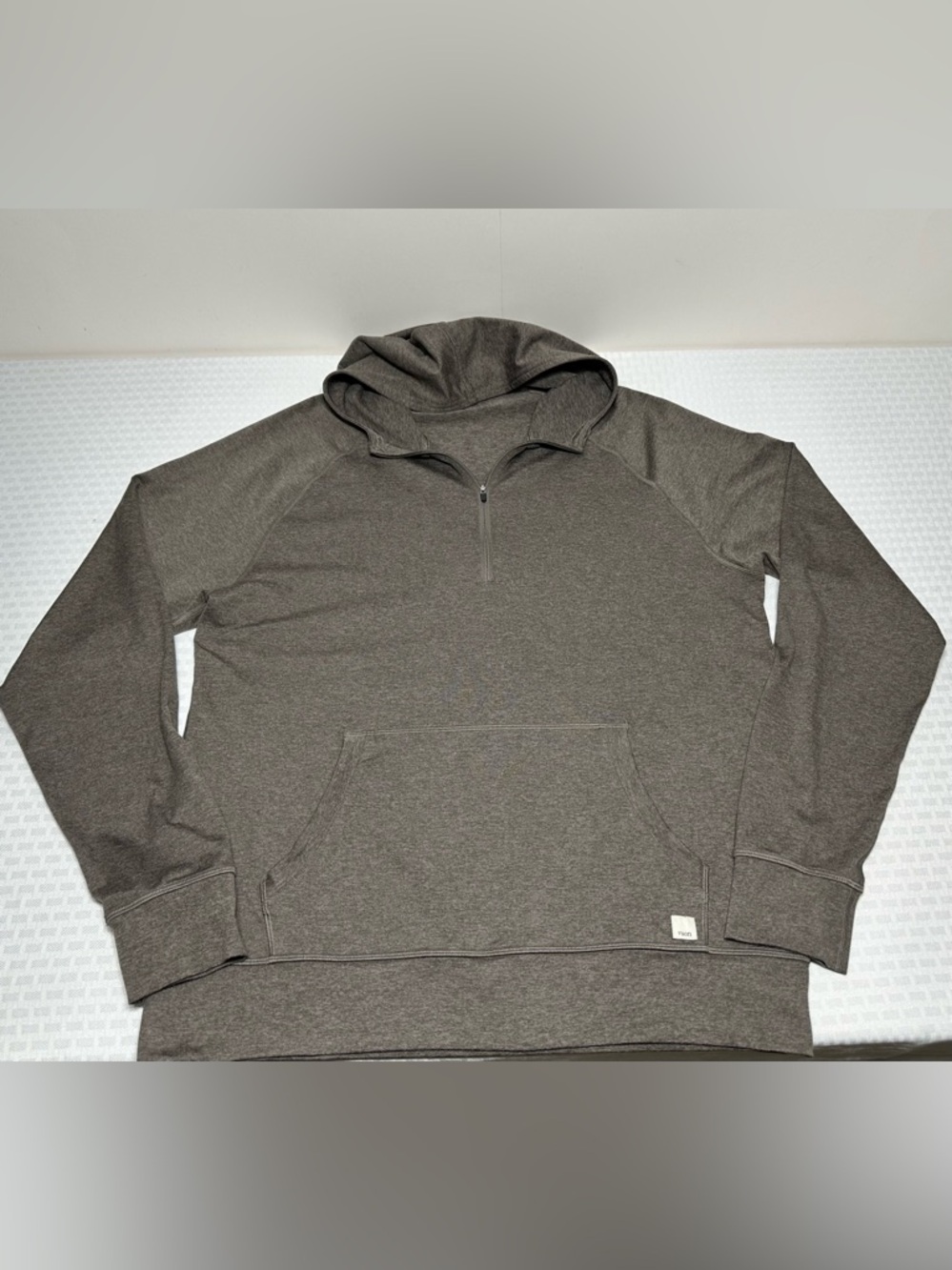 Vuori Hoodie Men's Large Gray Ponto Performance Half Zip Pullover Dreamknit V244